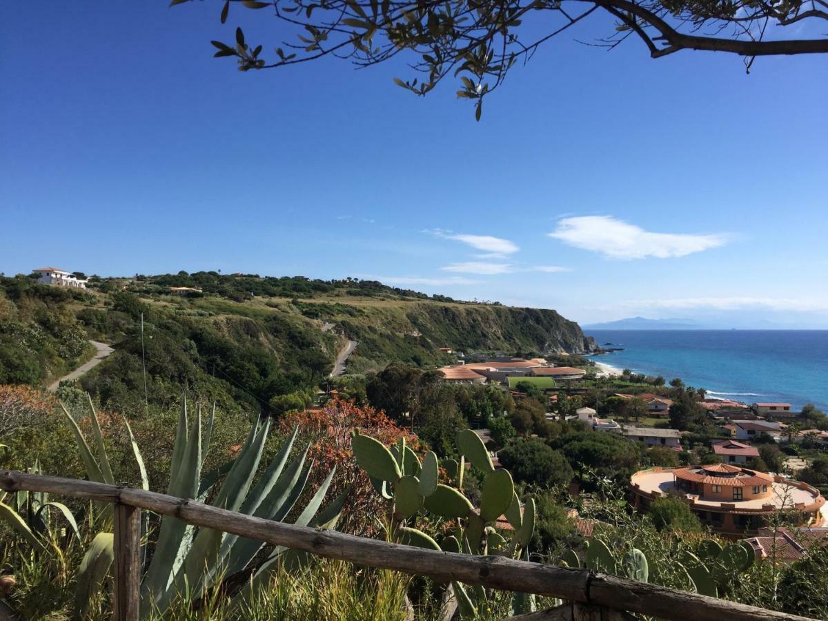 Residenza Gherly Aparthotel Capo Vaticano Exterior photo