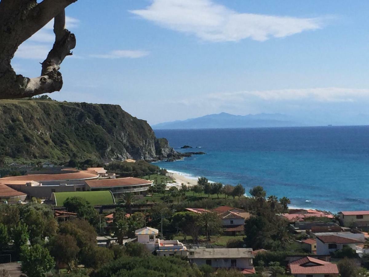 Residenza Gherly Aparthotel Capo Vaticano Exterior photo